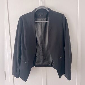 🎯3 for $30🎯 Premise Cropped Black Blazer Size 4